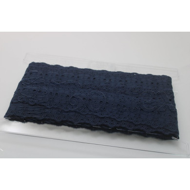 Passe-fita algodão bordado inglês 55mm | Azul marinho