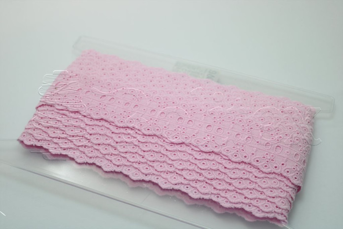 Passe-fita algodão bordado inglês 55mm | Rosa bebe