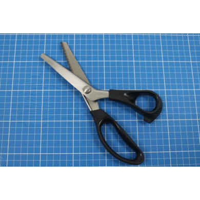 Tesoura Recortes 9" / Zig-Zag - 5mm Tesoura Recortes 9" / Zig-Zag - 5mm